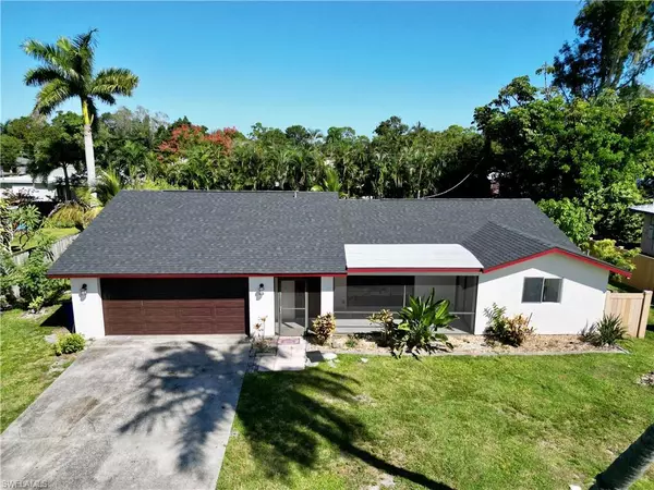 2461 Woodland CIR, Fort Myers, FL 33907