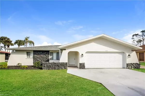 1318 Arrow ST, Port Charlotte, FL 33952