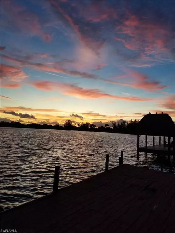 Cape Coral, FL 33991,1008 SW 4th PL