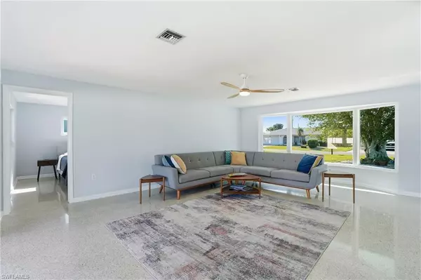 Cape Coral, FL 33904,233 SE 47th ST