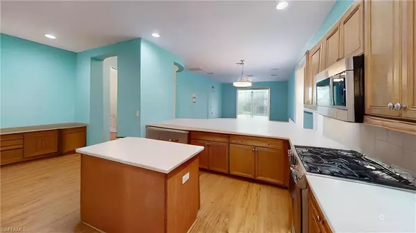 Fort Myers, FL 33913,12148 Country Day CIR