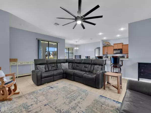 Cape Coral, FL 33991,1213 SW 22nd PL