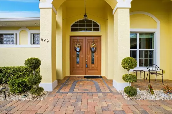 Cape Coral, FL 33990,622 SE 8th PL