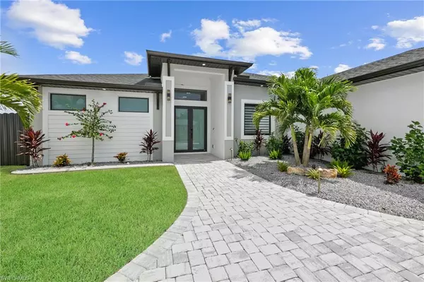 Cape Coral, FL 33991,613 SW 18th CT