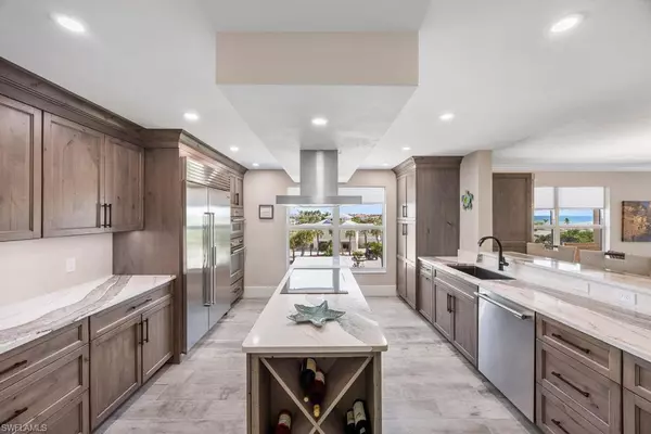 Sanibel, FL 33957,3131 W Gulf DR #305