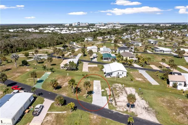 13640 Grackle DR, Fort Myers, FL 33908