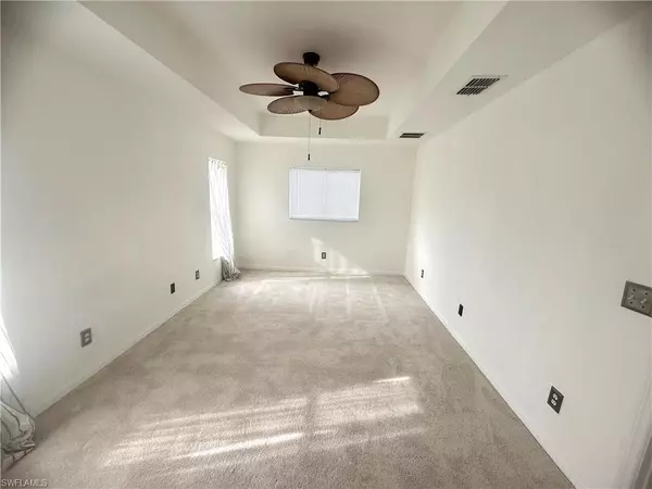 Lehigh Acres, FL 33976,3716 5th ST SW