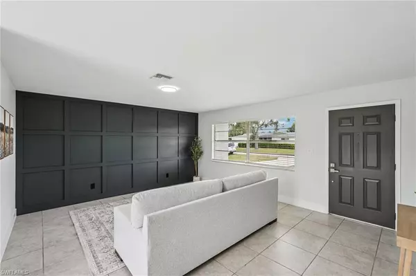 Fort Myers, FL 33907,2342 Aldridge AVE