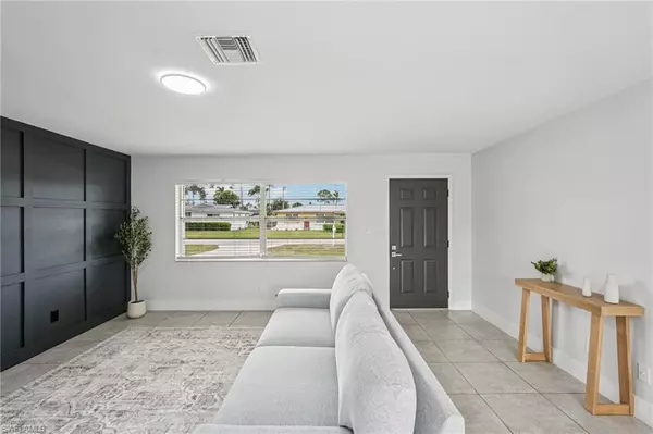 Fort Myers, FL 33907,2342 Aldridge AVE