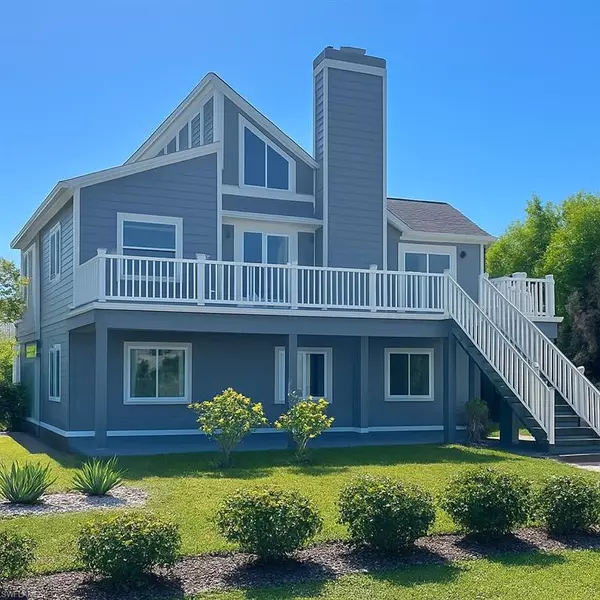 7463 Pomegranate DR, Bokeelia, FL 33922