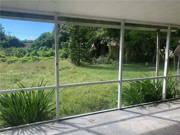 Lehigh Acres, FL 33974,650 Creuset AVE S