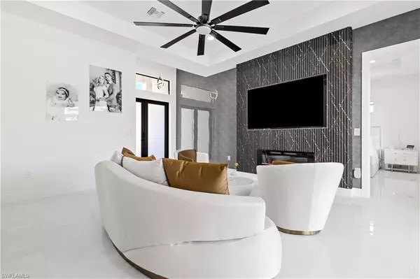 Cape Coral, FL 33991,833 SW 16th TER