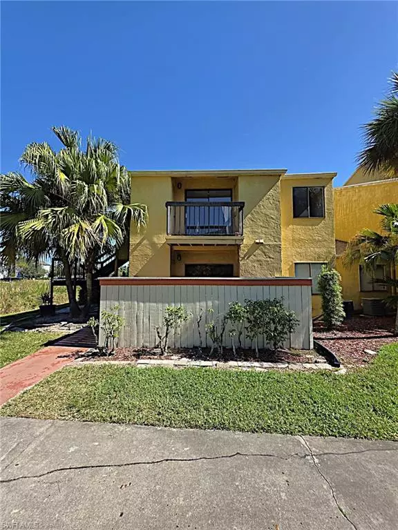 Fort Myers, FL 33916,2925 Winkler AVE #910