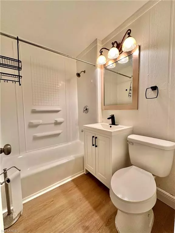 Fort Myers, FL 33916,3208-3216 Dale ST