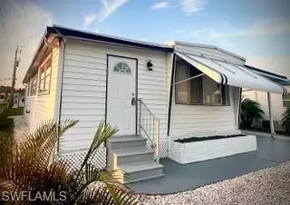 North Fort Myers, FL 33917,174 Overland TRL