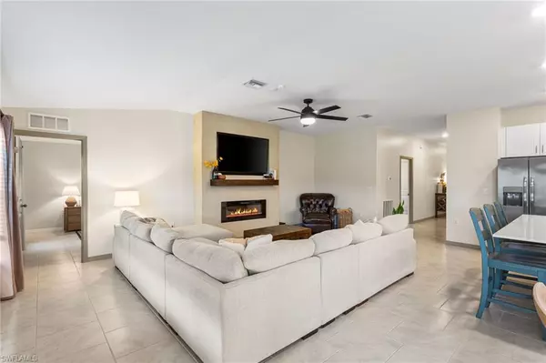 North Fort Myers, FL 33917,4066 San Clemente CT