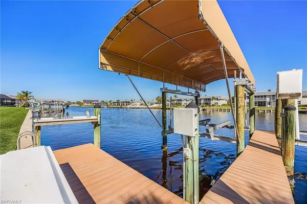 Cape Coral, FL 33904,4115 SE 18th PL #103