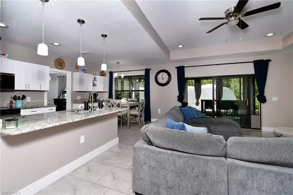 Lehigh Acres, FL 33974,828 Downer AVE S