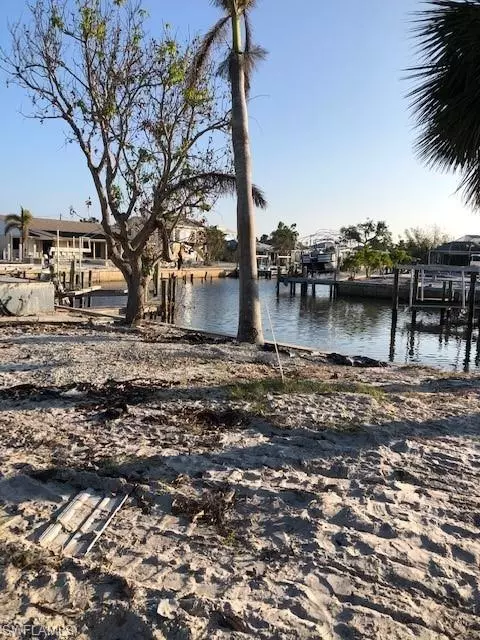 Fort Myers Beach, FL 33931,3021 Shell Mound BLVD