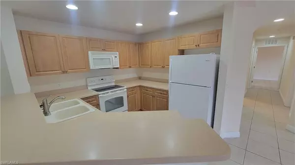 3948 Pomodoro CIR #304, Cape Coral, FL 33909