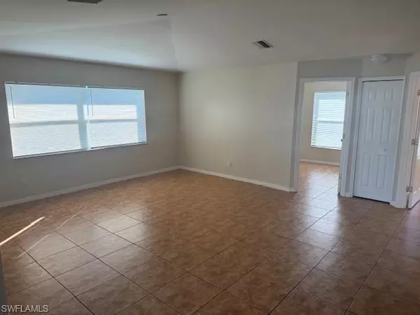 Lehigh Acres, FL 33973,1116/1118 Ichabod AVE