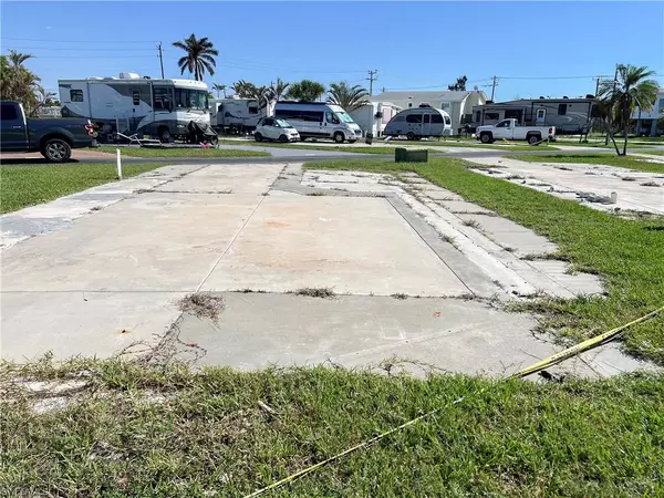 Fort Myers, FL 33908,19681 Summerlin 563K RD