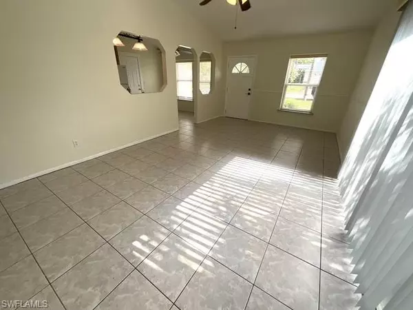 Fort Myers, FL 33967,17376 Delaware RD