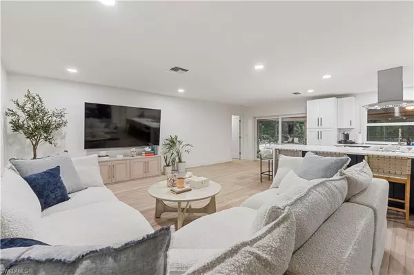 Fort Myers, FL 33907,2412 La Salle AVE