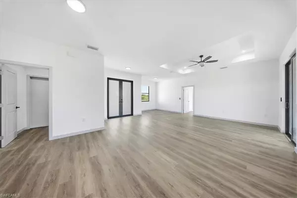 Lehigh Acres, FL 33974,1024 Halby AVE S