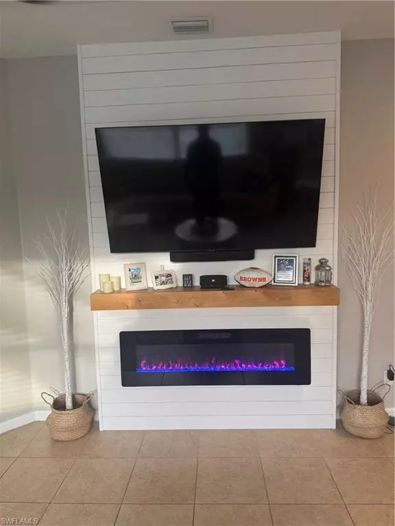 Cape Coral, FL 33991,2557 Ashbury CIR