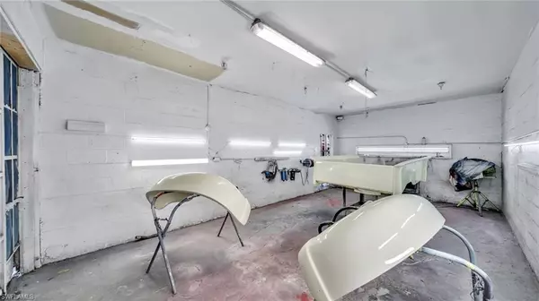 Fort Myers, FL 33907,1901 Dana DR