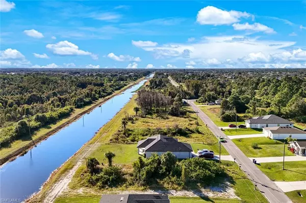 Lehigh Acres, FL 33974,222 Preston ST