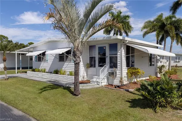 969 Restful RD, North Fort Myers, FL 33917