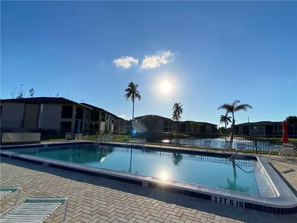 Fort Myers, FL 33908,16881 Davis RD #412