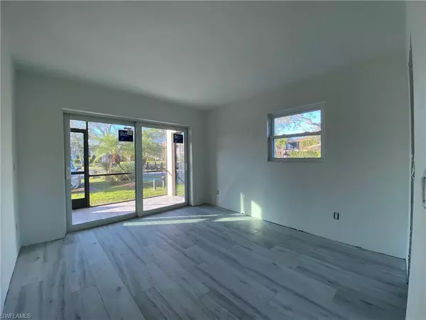 Fort Myers, FL 33908,16881 Davis RD #412