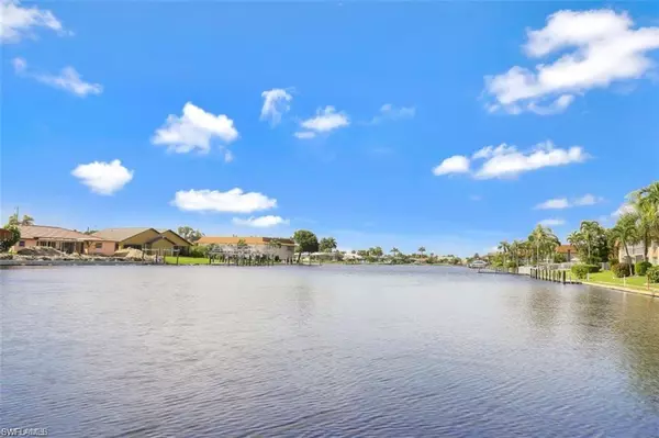 1835 Beach PKY #303, Cape Coral, FL 33904