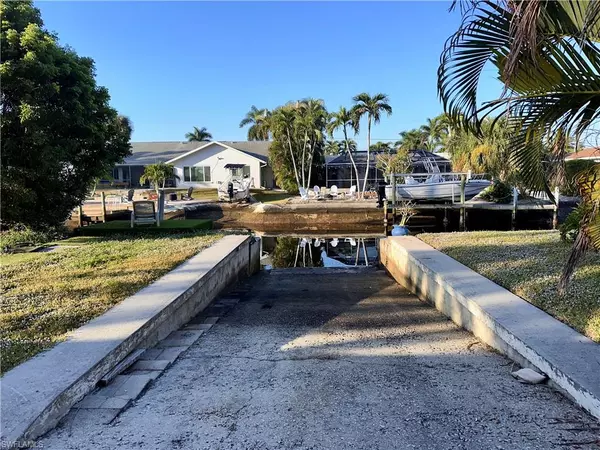 Fort Myers, FL 33908,6187 Island Park CT