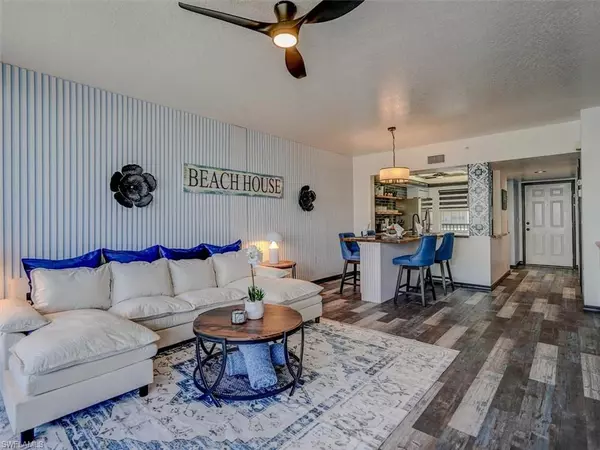 Fort Myers Beach, FL 33931,4431 Bay Beach LN #522