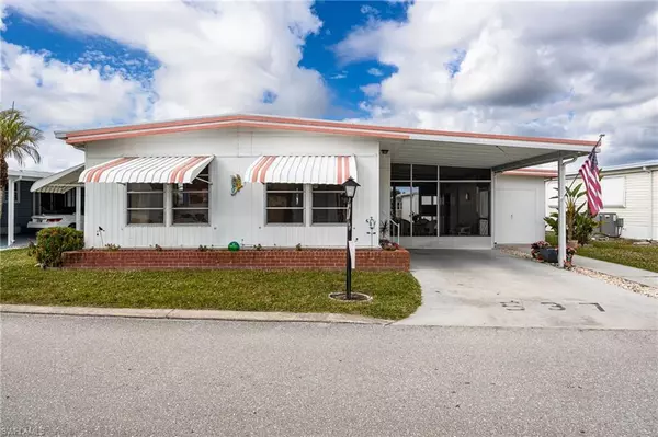 North Fort Myers, FL 33903,537 Palmer BLVD