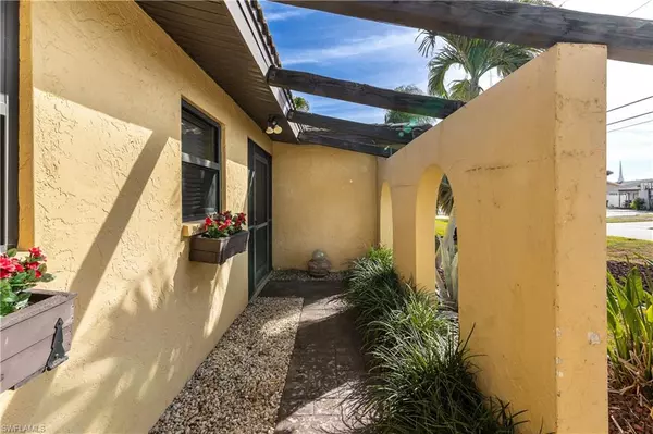 Cape Coral, FL 33904,1301 SE 40th TER