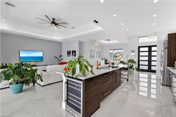 Cape Coral, FL 33991,1708 SW 4th ST