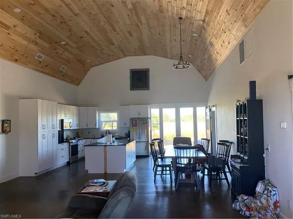 Fort Denaud, FL 33935,615 Kirby Thompson RD