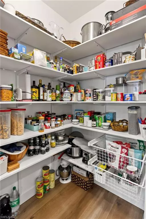 Alva, FL 33920,15136 Yellow Wood DR