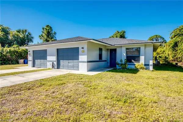 Lehigh Acres, FL 33973,108/110 Gretchen AVE S