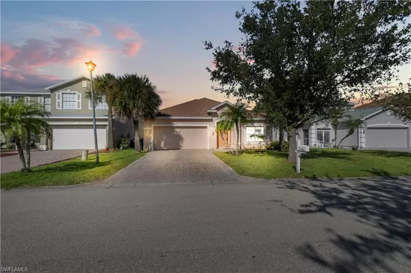 8125 Silver Birch WAY, Lehigh Acres, FL 33971