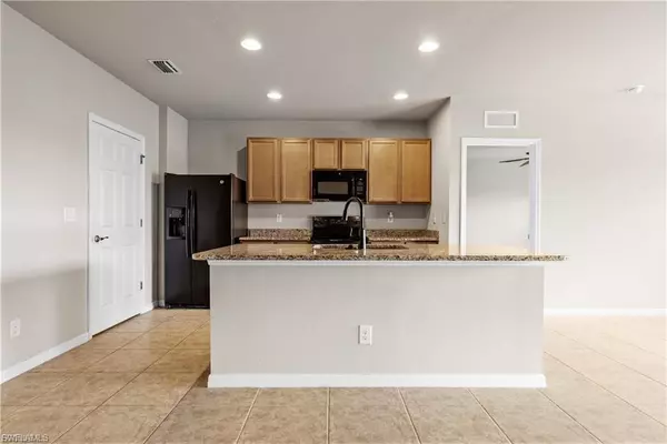 Alva, FL 33920,15268 Yellow Wood DR