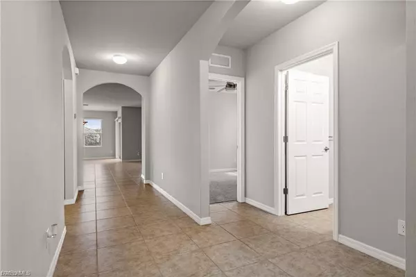 Alva, FL 33920,15268 Yellow Wood DR