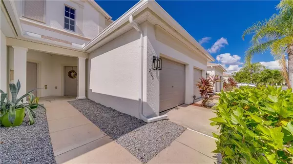 Fort Myers, FL 33919,14721 Calusa Palms DR #203