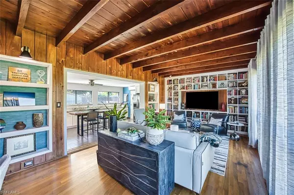 Fort Myers, FL 33901,1624 Hanson ST