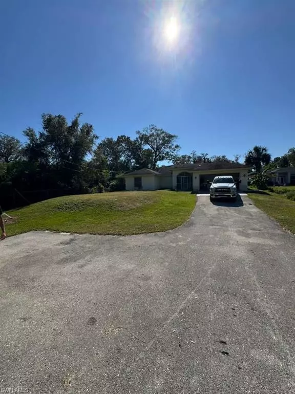 4090 32nd AVE SE, Naples, FL 34117